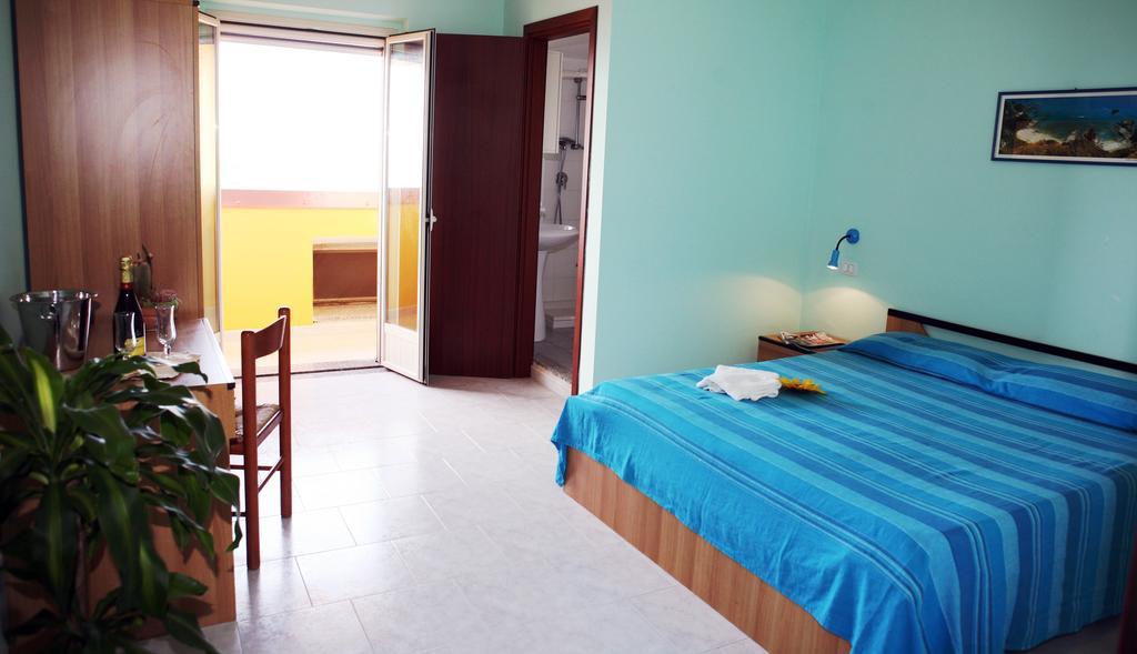 A Turri Hotel Capo Vaticano Room photo