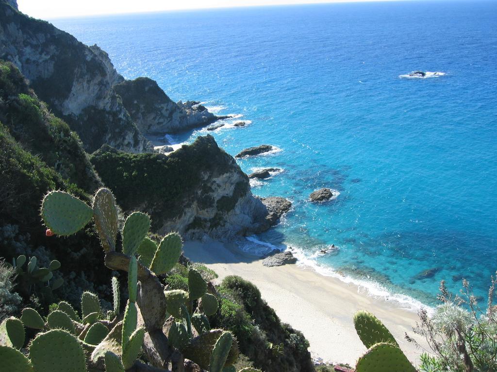 A Turri Hotel Capo Vaticano Exterior photo